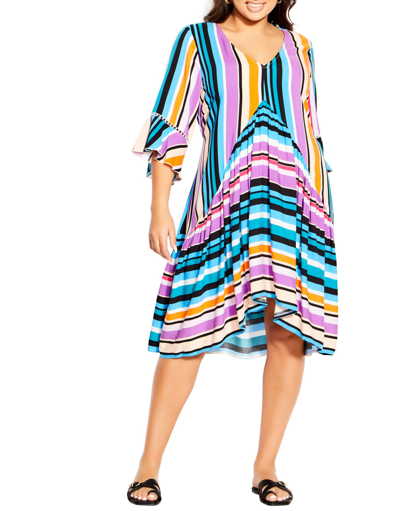 Plus size model wearing  by Loralette | Dia&Co | dia_product_style_image_id:188503